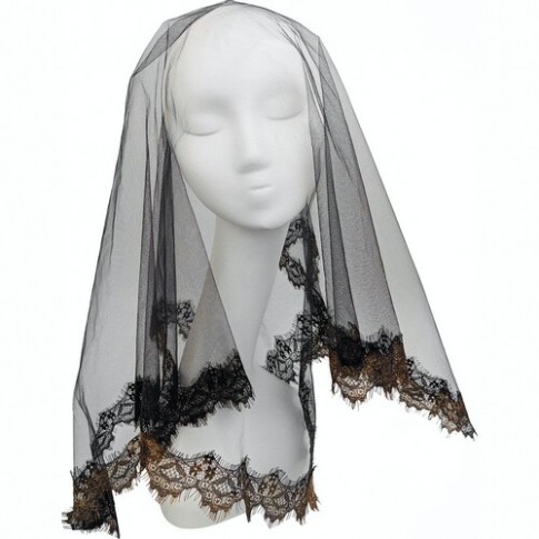 Фата Готическая с золотистым кружевом