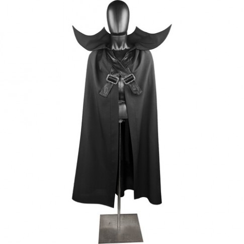 Плащ с воротником